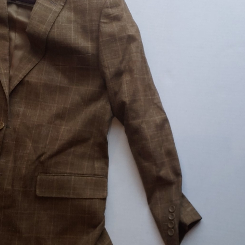 Blazer - Picture 3 of 4